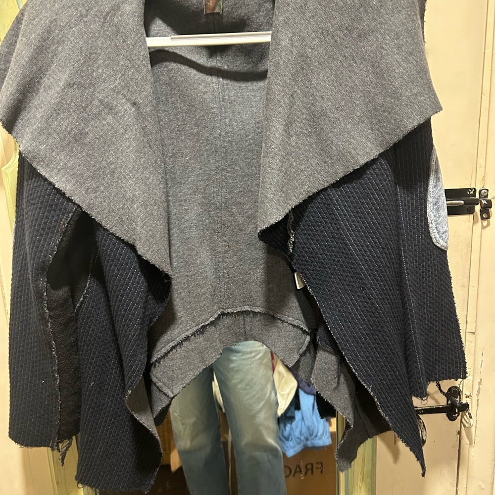 Aratta Gray and Black Women's Blazer